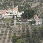 מנזר השתקנים בלטרון כנסיה על מיקומה של המצודה הצלבנית טורון דה שבלייה 
