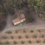 בית המוטורים כאם גרו שלישית היחד בן ציון ישראלי , נח נפטולסקי , ומאיר רוטנברג