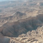 חוד עקב ומצוק הצינים בנחל צין גם הוא מופיע בשטר של 50 שקל 